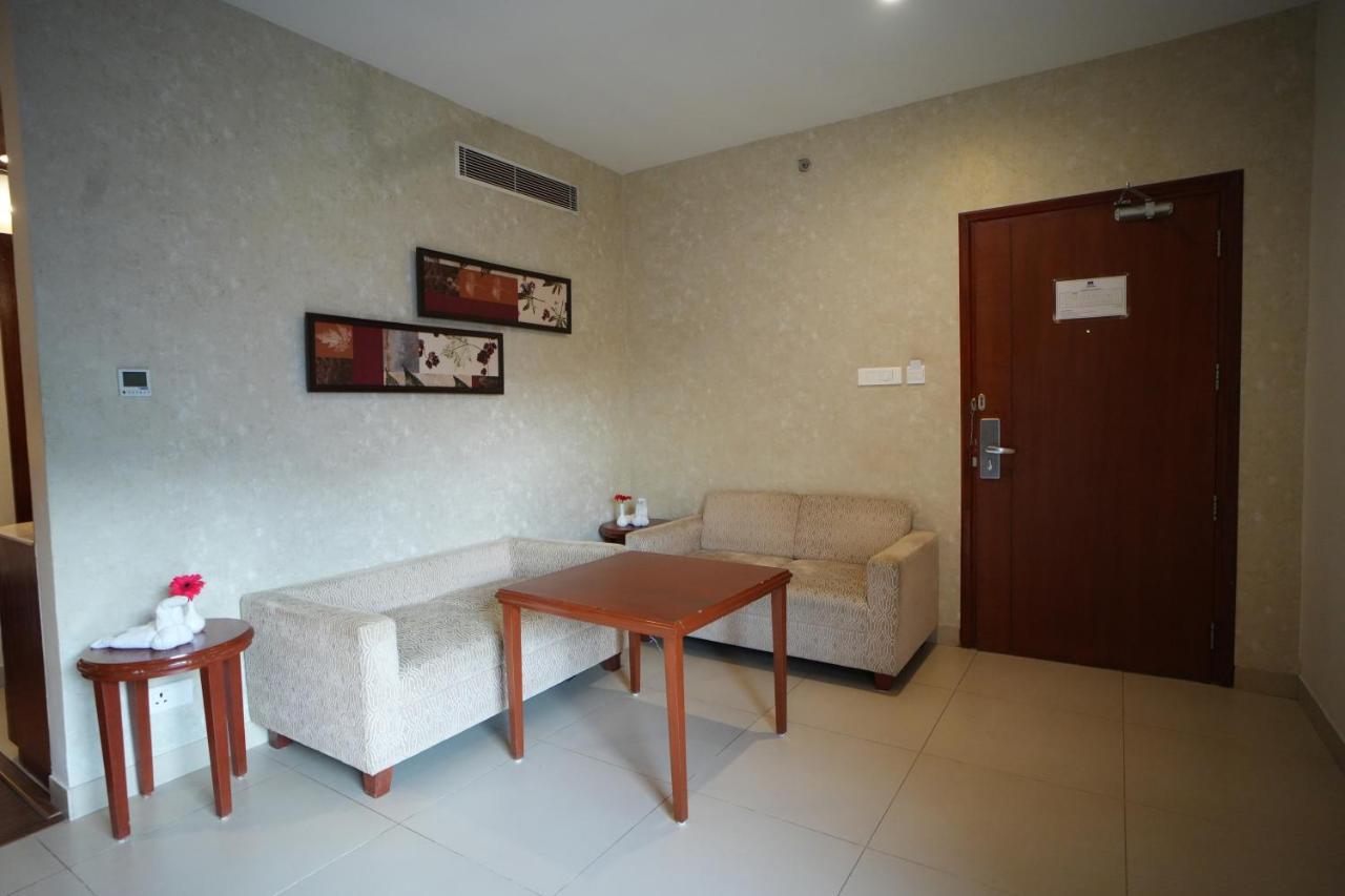 The Altruist Business Hotel Hitech Hyderabad Exterior foto