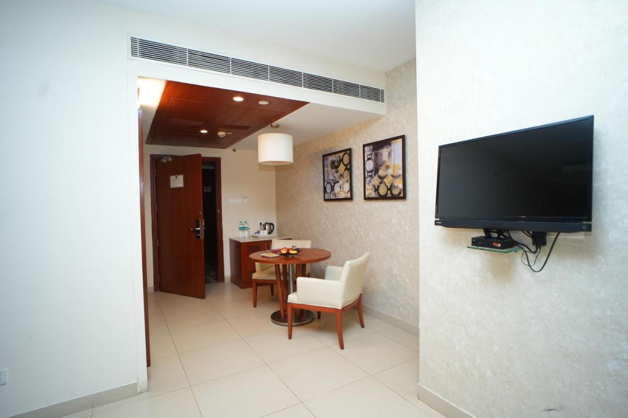 The Altruist Business Hotel Hitech Hyderabad Exterior foto