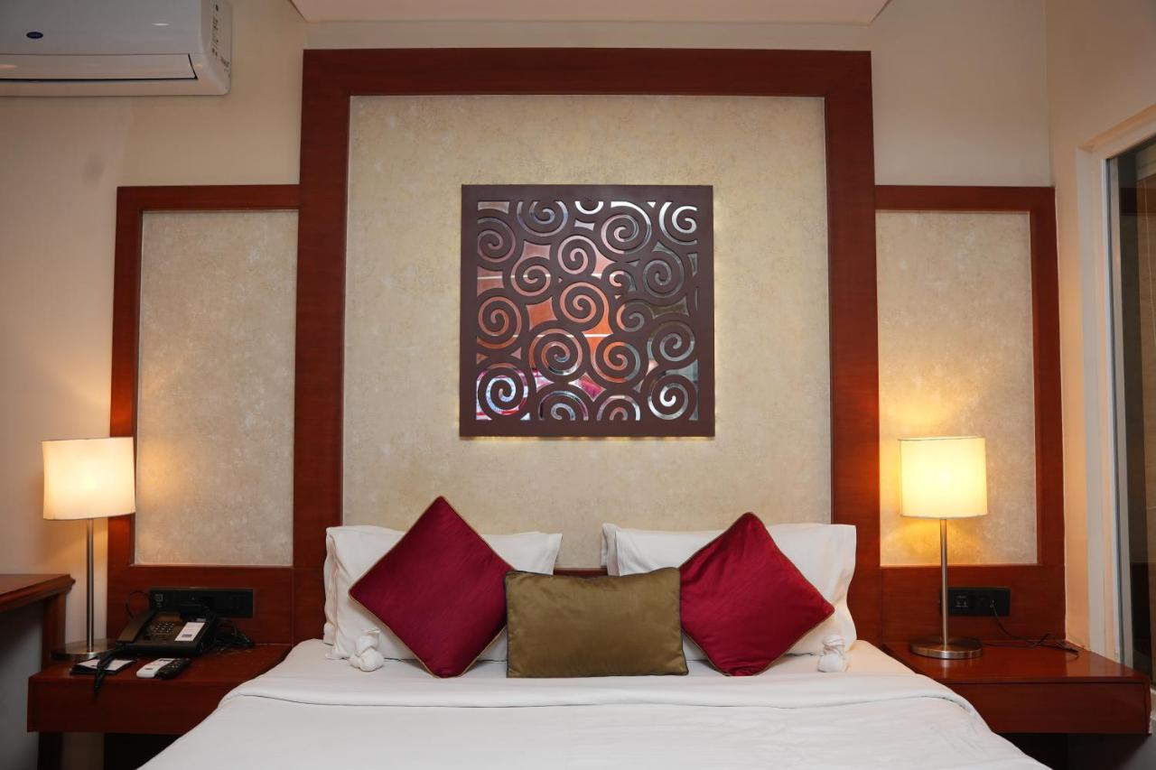 The Altruist Business Hotel Hitech Hyderabad Exterior foto