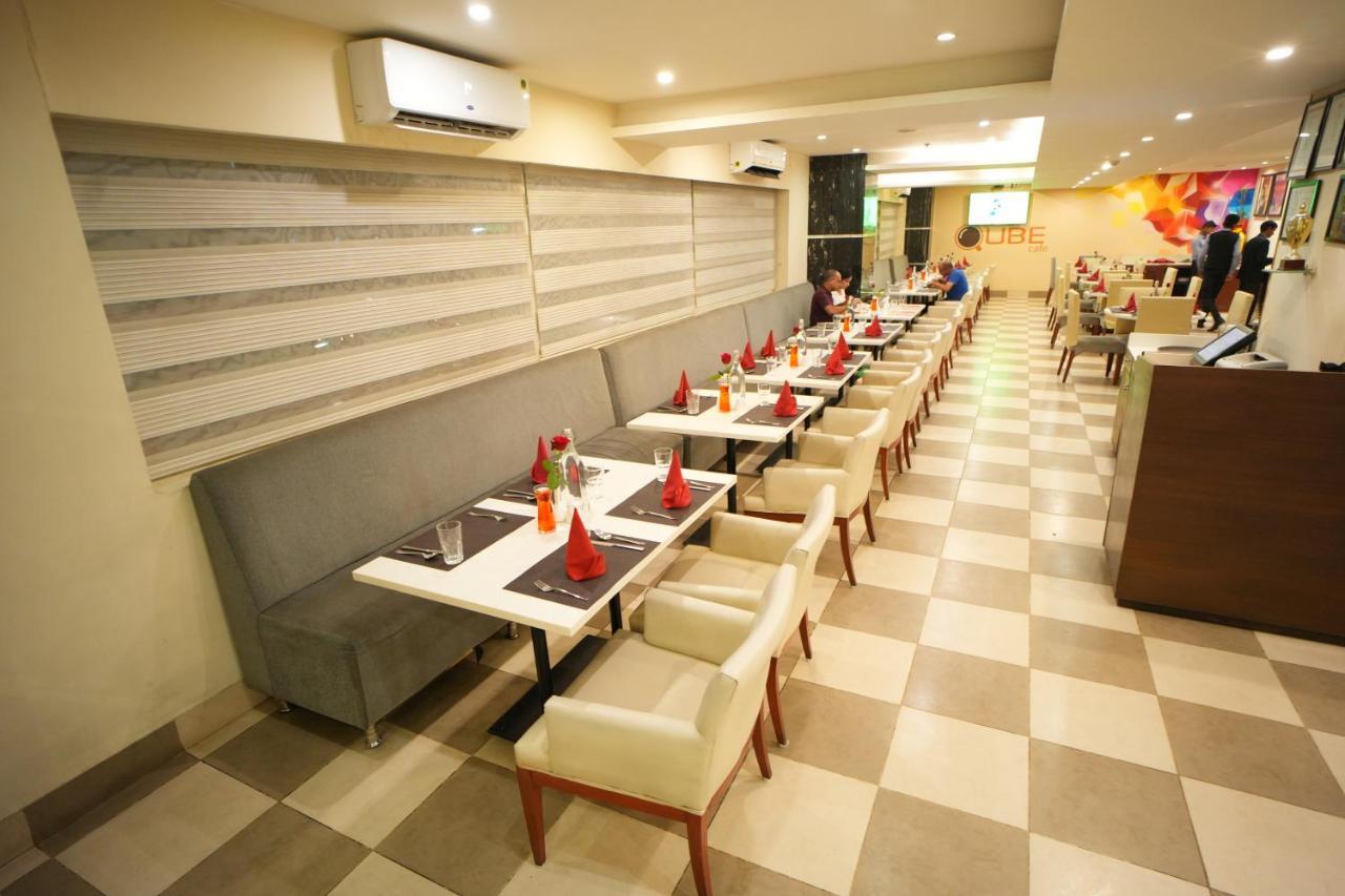 The Altruist Business Hotel Hitech Hyderabad Exterior foto