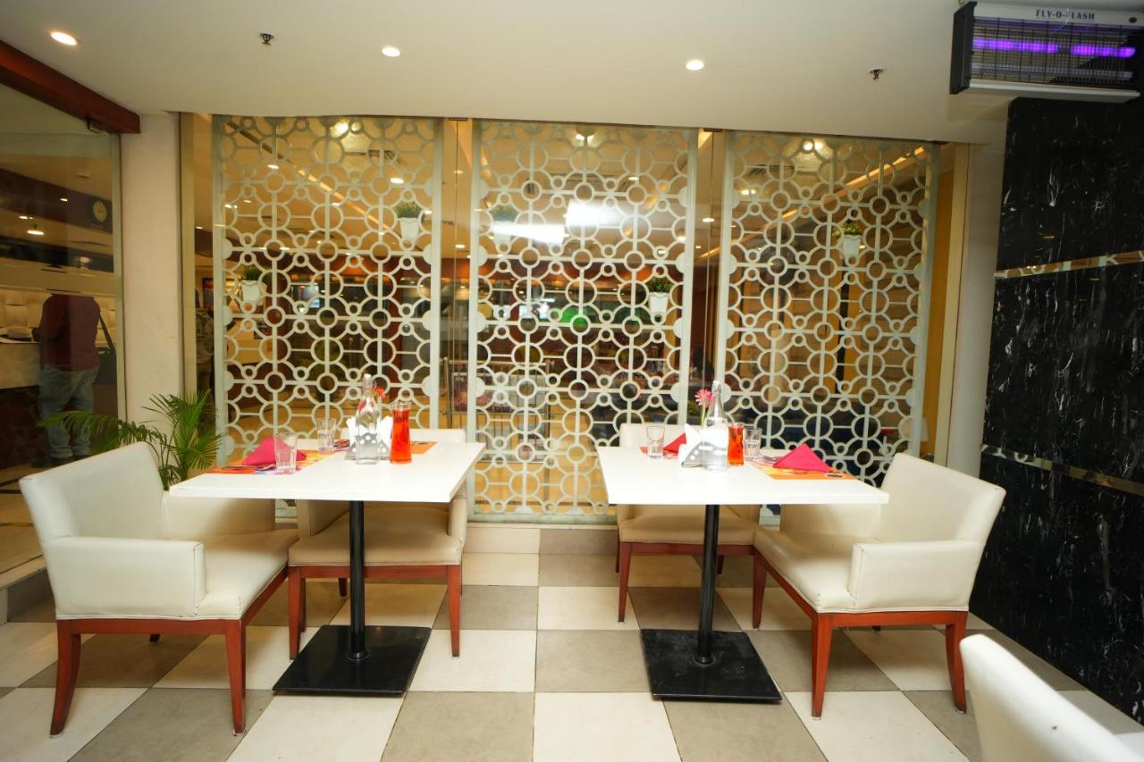 The Altruist Business Hotel Hitech Hyderabad Exterior foto