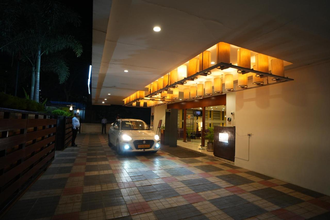 The Altruist Business Hotel Hitech Hyderabad Exterior foto